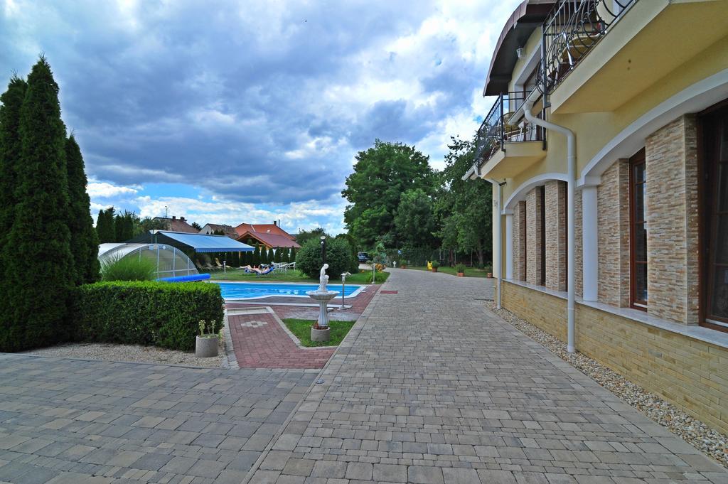 Bajor Panzio Buek-Buekfuerdo, Adults Friendly 12 Plus 외부 사진