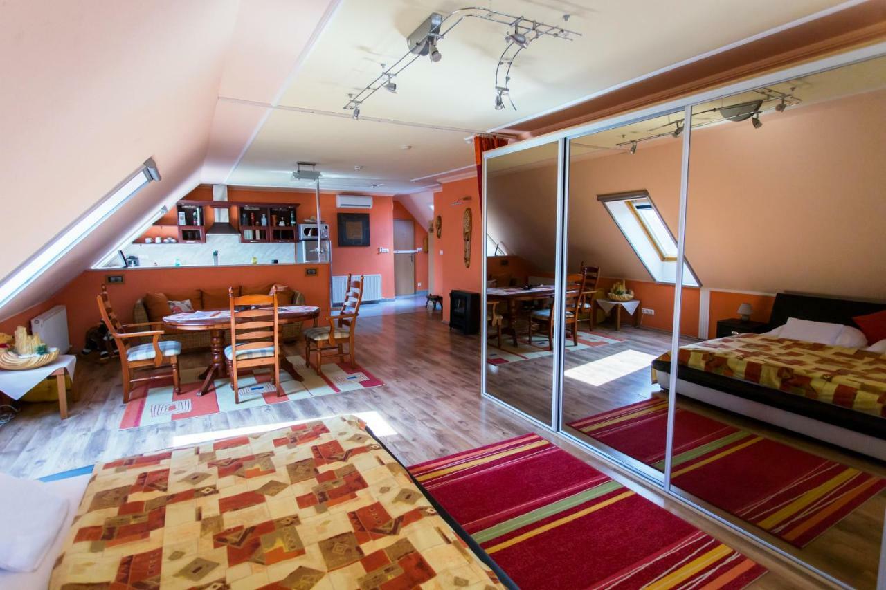 Bajor Panzio Buek-Buekfuerdo, Adults Friendly 12 Plus 외부 사진